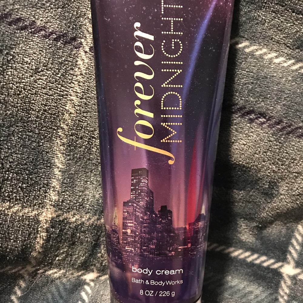 Bath and Body Works forever midnight body cream